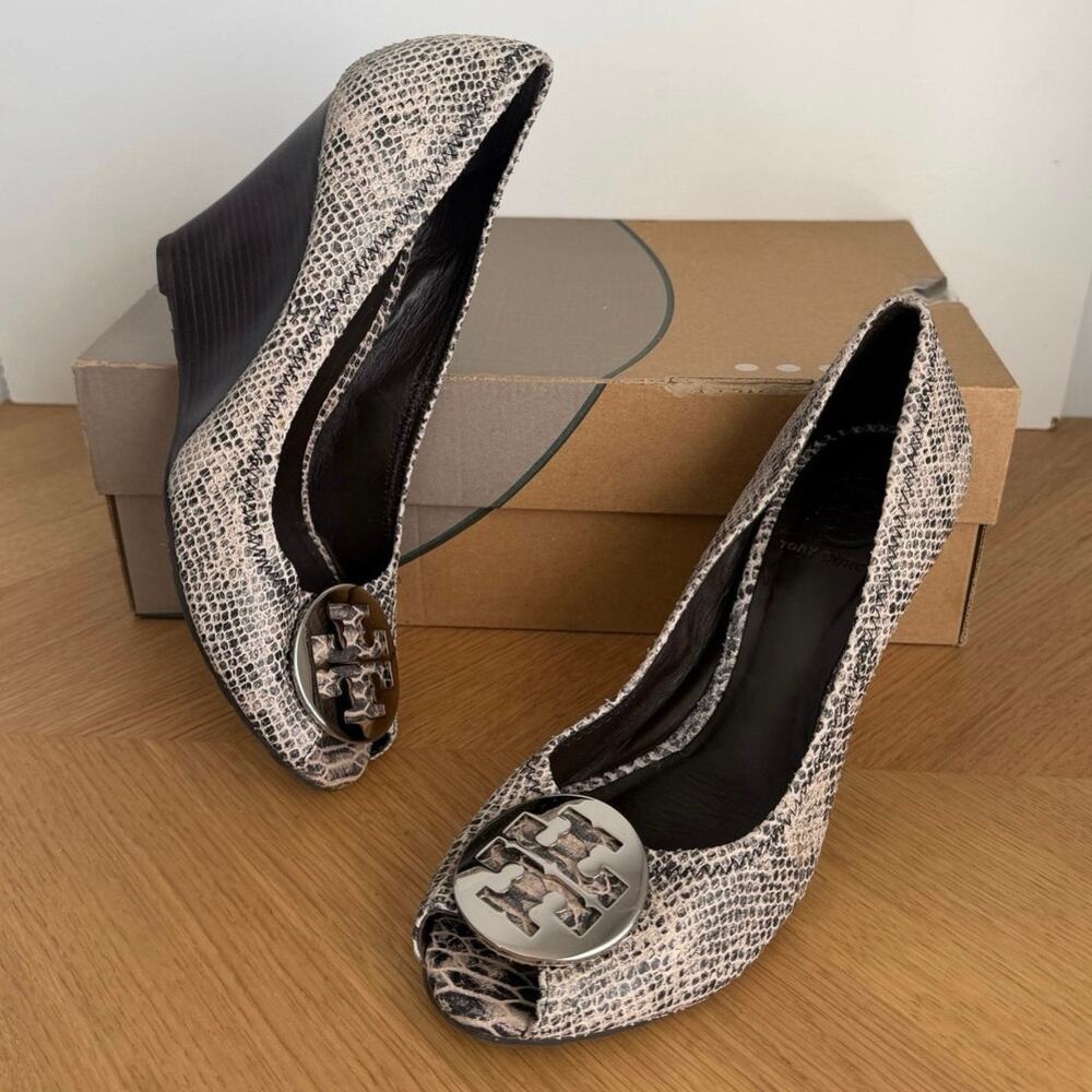 Tory Burch Julianne ‘Python’ Women Peep Toe Wedge Heels- SZ 9